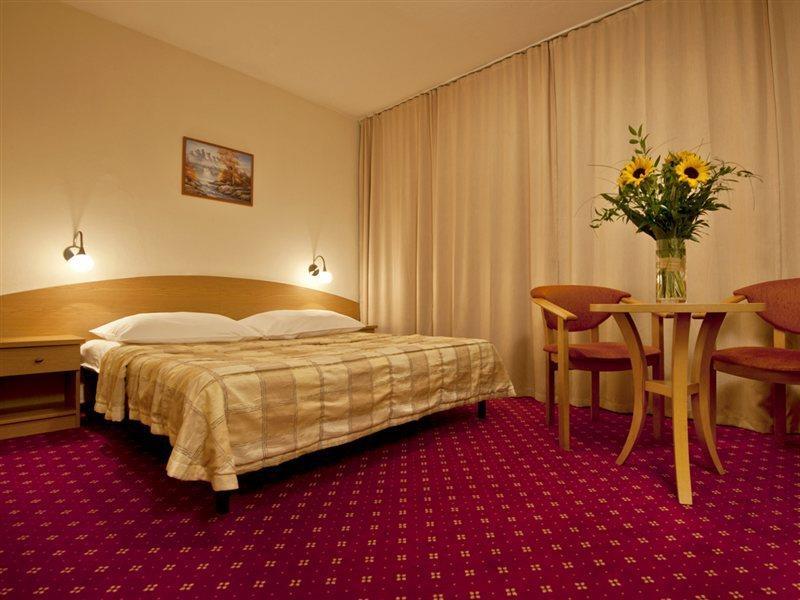 Aramis Hotel Warsaw Ngoại thất bức ảnh