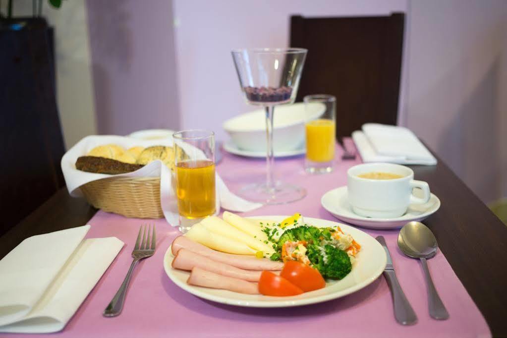 Aramis Hotel Warsaw Ngoại thất bức ảnh
