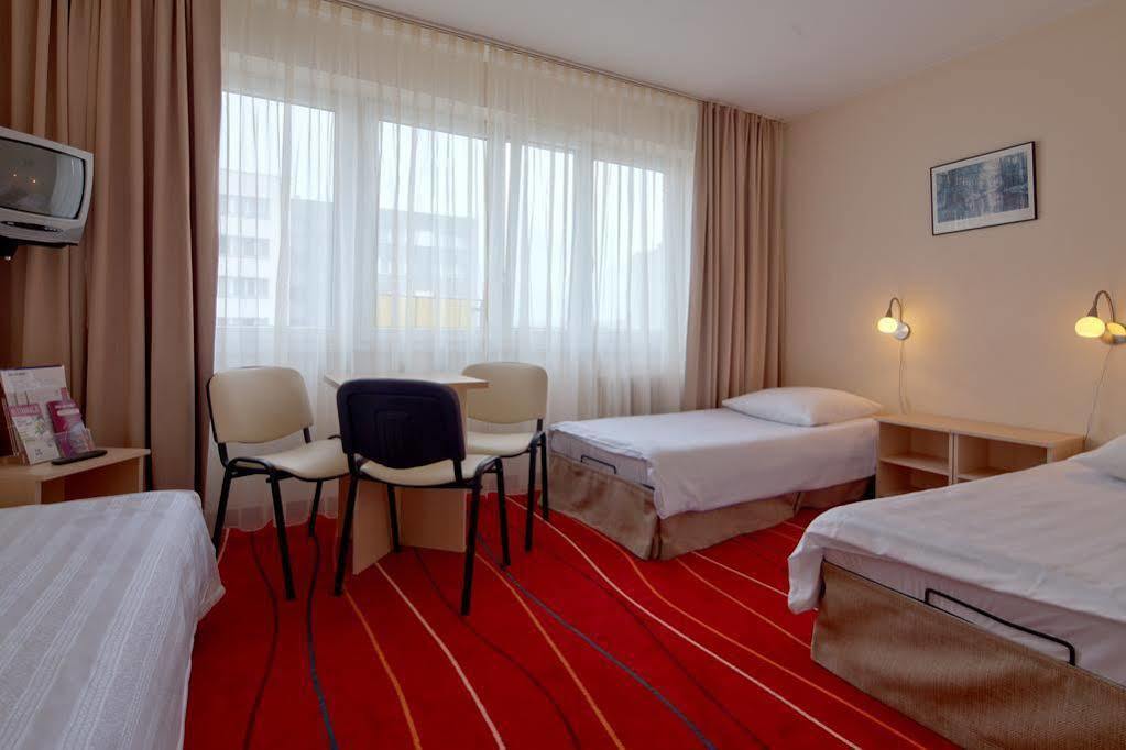 Aramis Hotel Warsaw Ngoại thất bức ảnh