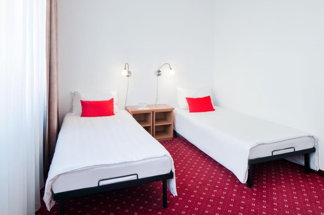 Aramis Hotel Warsaw Ngoại thất bức ảnh